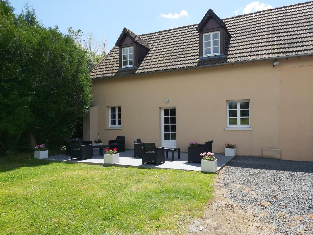 Le Bonheur Des Plumes Bed and Breakfast Montmartin-en-Graignes Εξωτερικό φωτογραφία