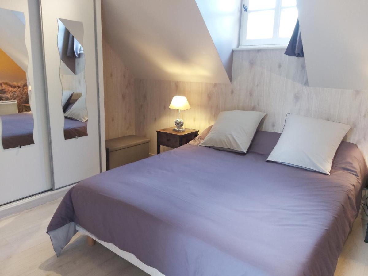 Le Bonheur Des Plumes Bed and Breakfast Montmartin-en-Graignes Εξωτερικό φωτογραφία