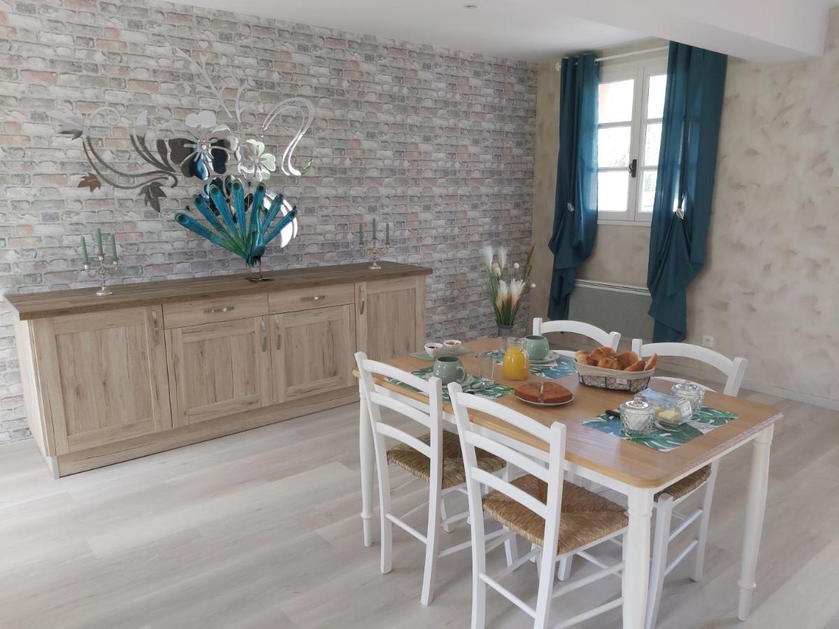 Le Bonheur Des Plumes Bed and Breakfast Montmartin-en-Graignes Εξωτερικό φωτογραφία